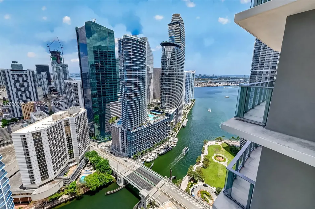 77 5th Street Miami FL 33131