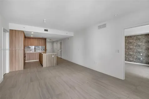 77 5th Street Miami FL 33131