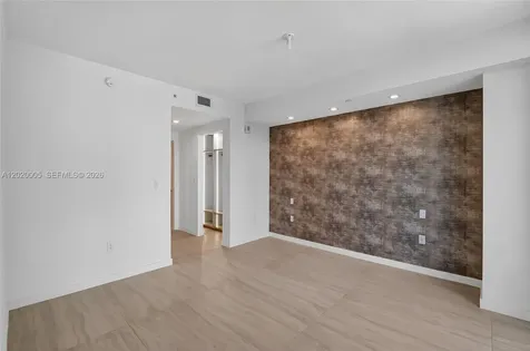 77 5th Street Miami FL 33131
