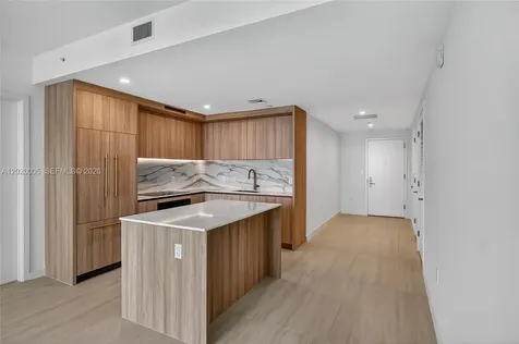77 5th Street Miami FL 33131