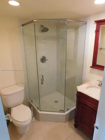 5401 Collins Avenue Miami Beach FL 33140