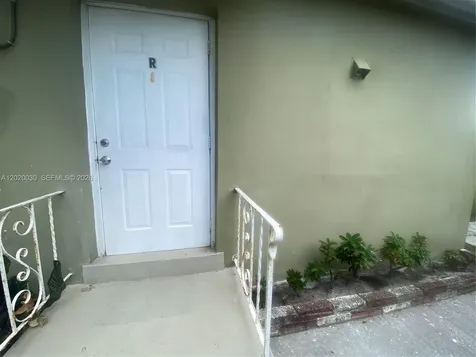 1842 Thomas Street Hollywood FL 33020