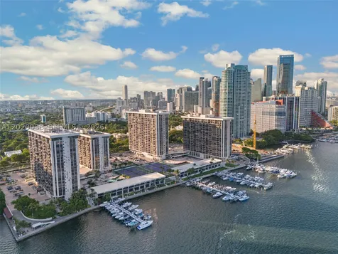 1901 Brickell Avenue Miami FL 33129