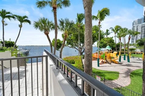 1901 Brickell Avenue Miami FL 33129
