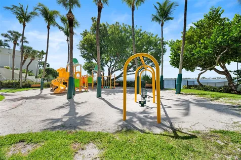 1901 Brickell Avenue Miami FL 33129