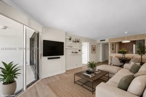 1901 Brickell Avenue Miami FL 33129