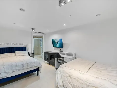 18911 Collins Avenue Sunny Isles Beach FL 33160