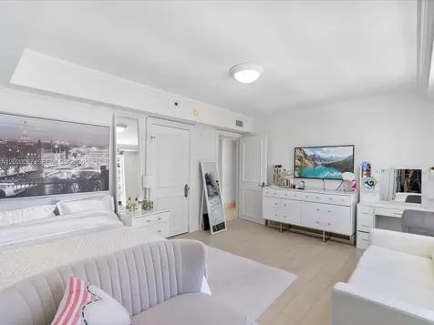 18911 Collins Avenue Sunny Isles Beach FL 33160