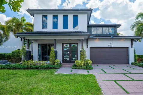 16050 NW 87th Court Miami Lakes FL 33018