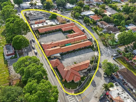 4445 SW 8th Street Miami FL 33134