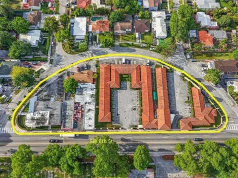 4445 SW 8th Street Miami FL 33134