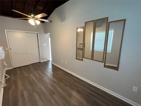 1001 S 22nd Court Hollywood FL 33020