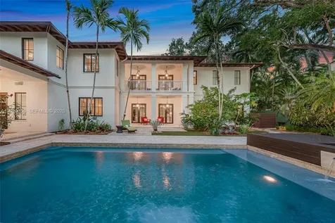 4196 S Douglas Road Miami FL 33133