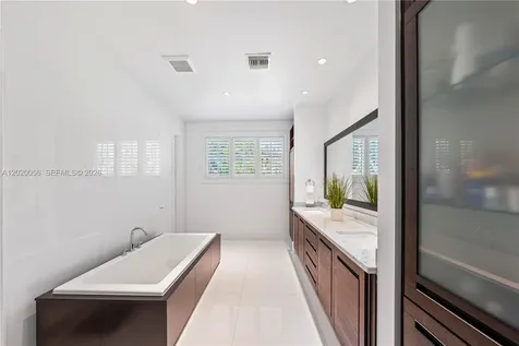 4196 S Douglas Road Miami FL 33133