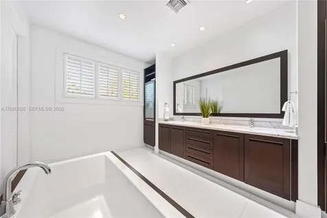 4196 S Douglas Road Miami FL 33133