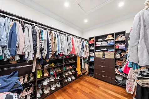 4196 S Douglas Road Miami FL 33133