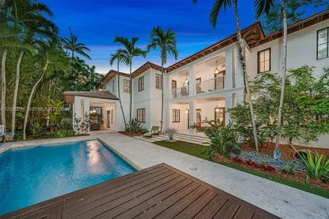 4196 S Douglas Road Miami FL 33133
