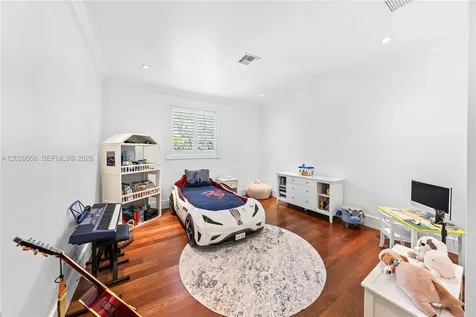 4196 S Douglas Road Miami FL 33133