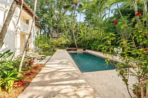 4196 S Douglas Road Miami FL 33133