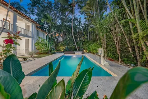 4196 S Douglas Road Miami FL 33133