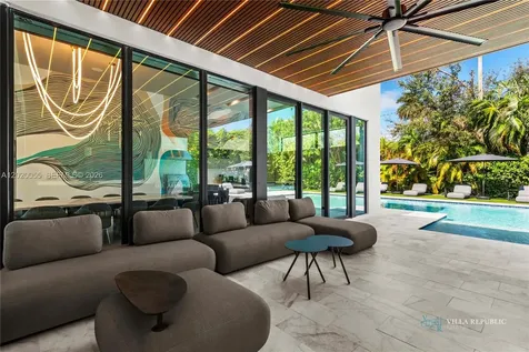 1941 NE 196th Terrace Miami FL 33179