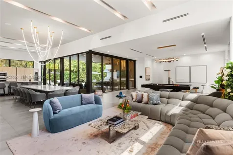 1941 NE 196th Terrace Miami FL 33179