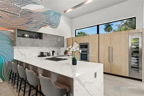 1941 NE 196th Terrace Miami FL 33179