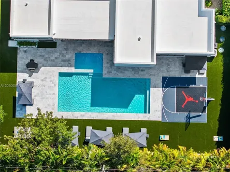 1941 NE 196th Terrace Miami FL 33179