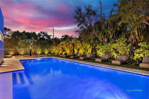 1941 NE 196th Terrace Miami FL 33179