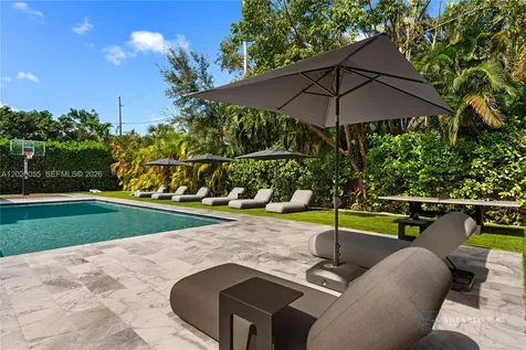 1941 NE 196th Terrace Miami FL 33179