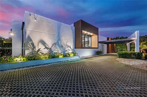 1941 NE 196th Terrace Miami FL 33179