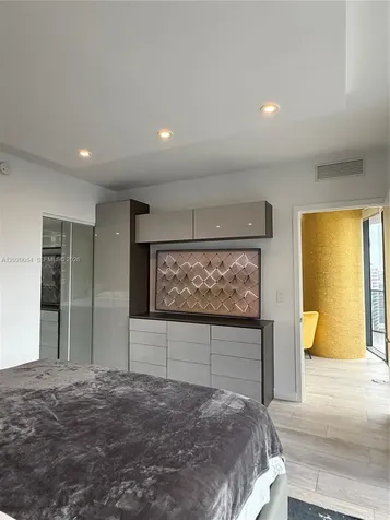55 SW 9th Street Miami FL 33130