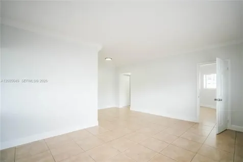 7640 Carlyle Avenue Miami Beach FL 33141