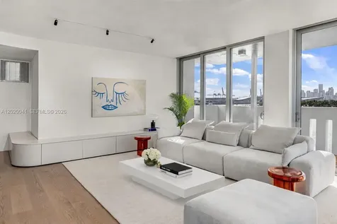 800 West Avenue Miami Beach FL 33139