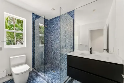 5812 Alton Road Miami Beach FL 33140