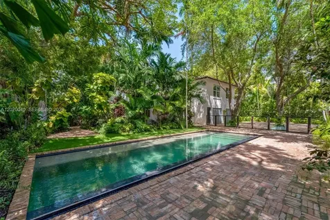 5812 Alton Road Miami Beach FL 33140