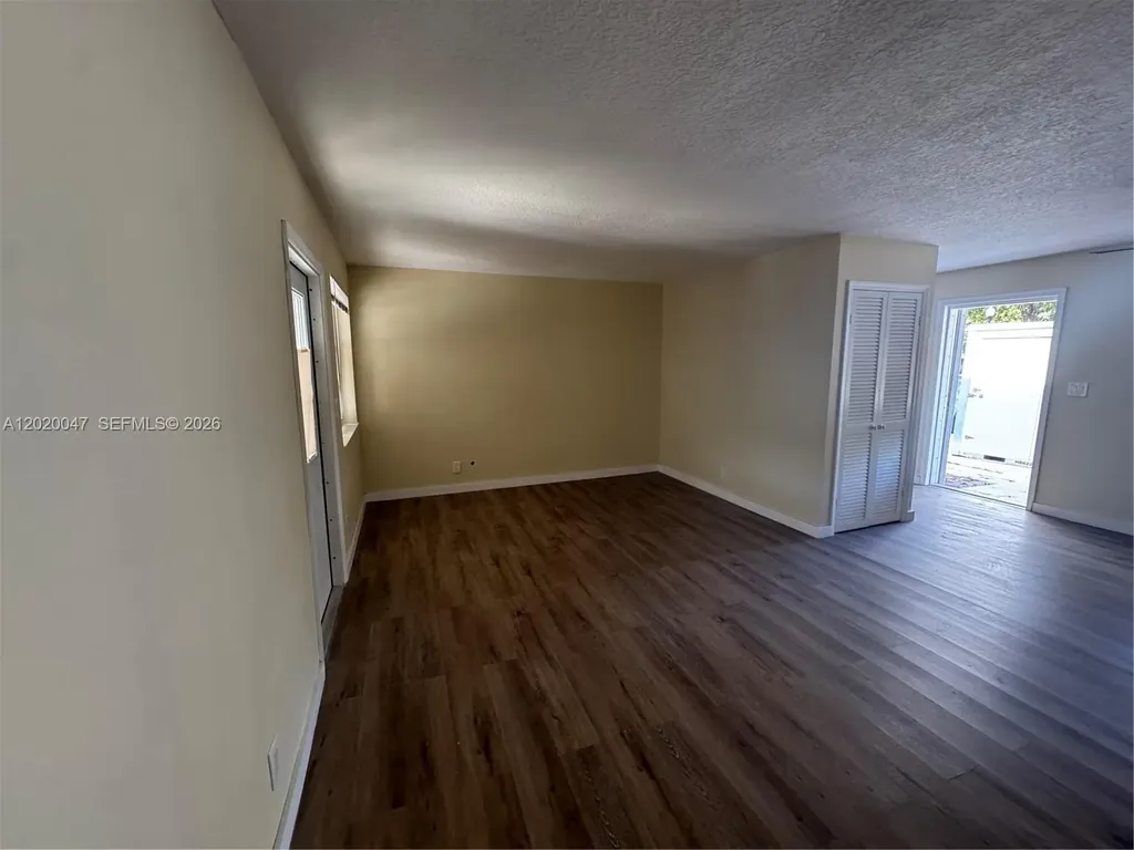 707 S 19th Avenue Hollywood FL 33020