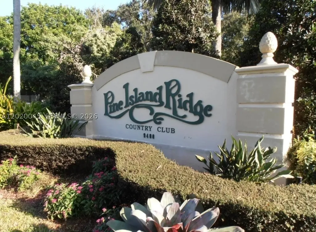 9480 Tangerine Place Davie FL 33324