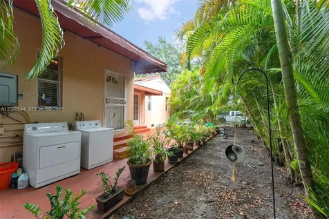 28 NE 48th Street Miami FL 33137