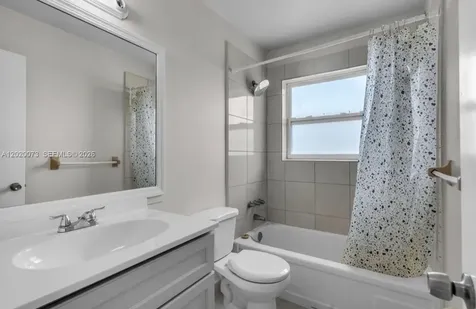 7481 SW 10th Court North Lauderdale FL 33068
