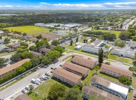 7481 SW 10th Court North Lauderdale FL 33068