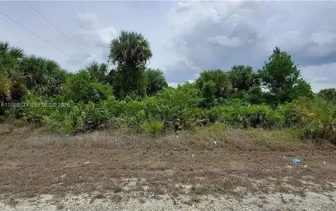523 Montclair Avenue S Lehigh Acres FL 33974