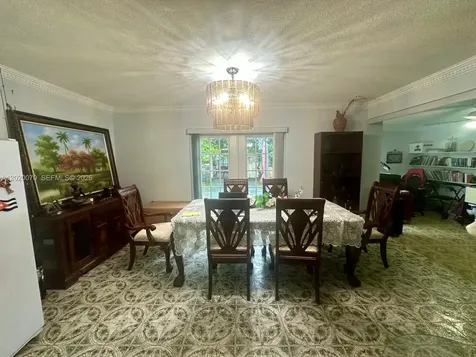 659 W 14th Street Hialeah FL 33010