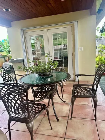 659 W 14th Street Hialeah FL 33010