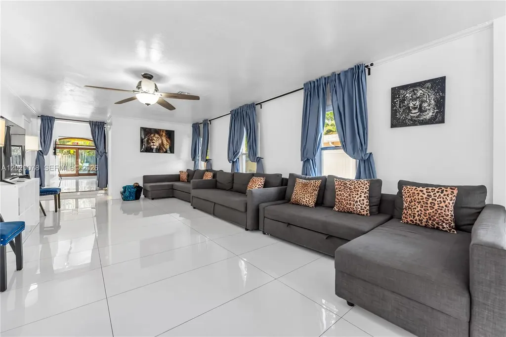 1738 N 16th Court Hollywood FL 33020
