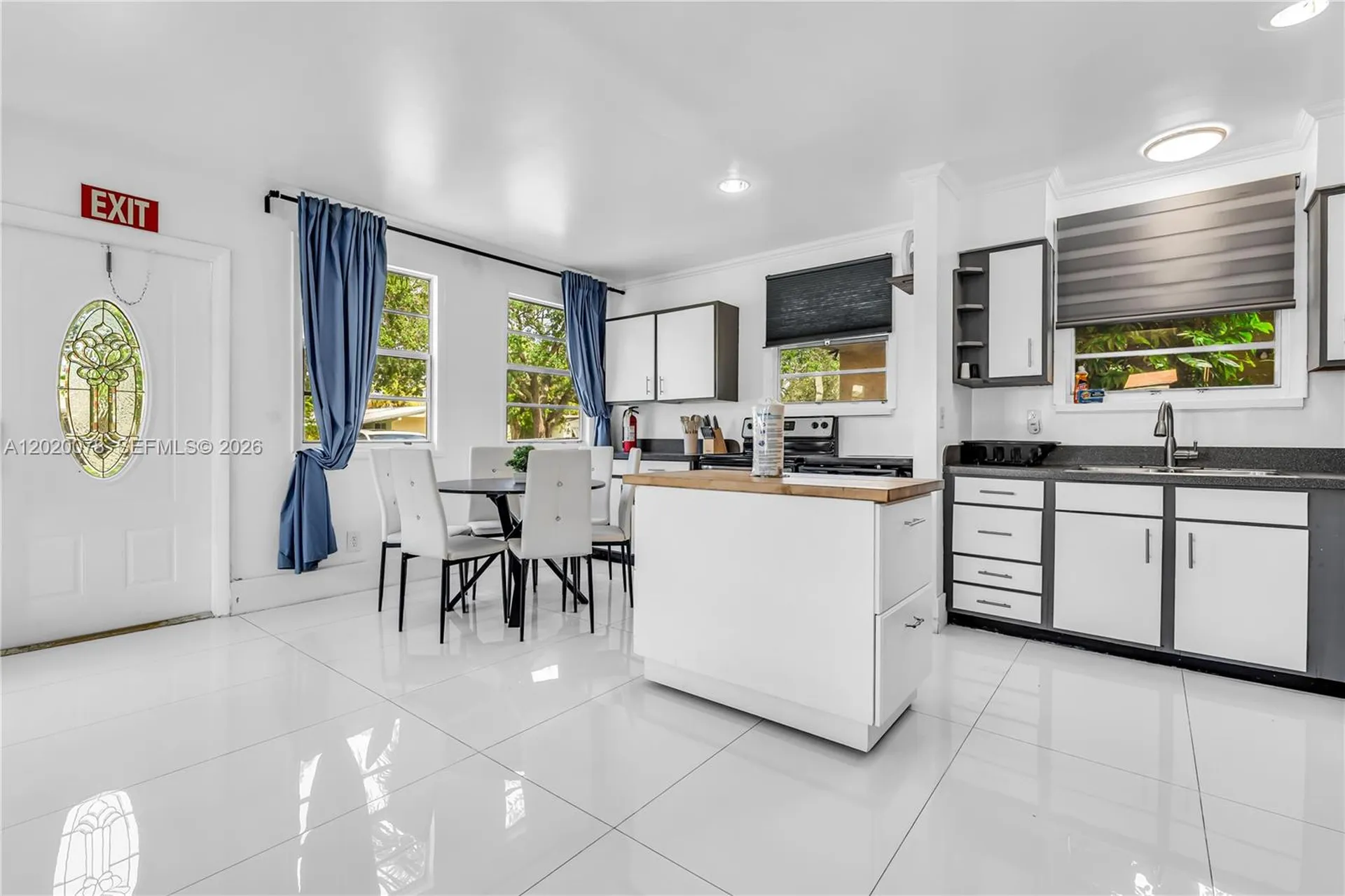 1738 N 16th Court Hollywood FL 33020