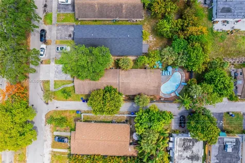 1738 N 16th Court Hollywood FL 33020