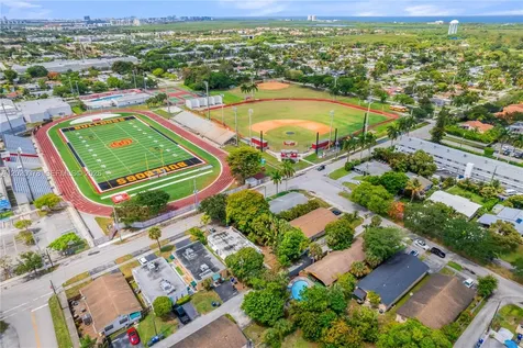 1738 N 16th Court Hollywood FL 33020