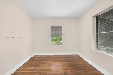 3271 NW 18th Terrace Miami FL 33125