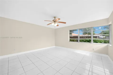 3271 NW 18th Terrace Miami FL 33125